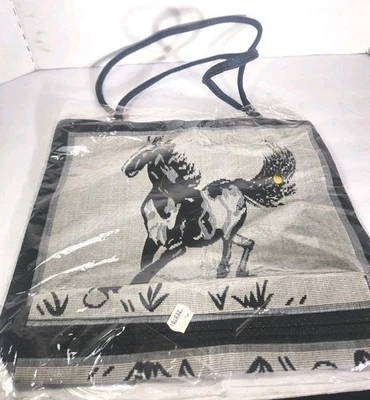 Bolsa tote faroeste cavalo. Tecido com zíper  - Imagem 1 de 4