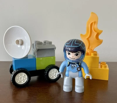Figura y vehículo Lego Duplo Miles From Tomorrowland Space Adventures Foto 1 de 4