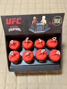 UFC Octagon Fighters 8 Sealed Blind Boxsäcke Pack Figuren + Display MMA - Bild 1 von 7