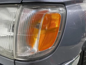 96-98 4Runner Driver LH Park Lamp-Turn Signal - Imagen 1 de 1