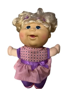 Cabbage Patch Bambini Deluxe Babble n Sing Giggling Toddler in Rosa Moda-Funziona - Foto 1 di 6