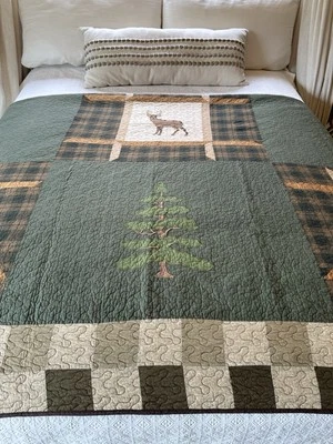 Vtg Patchwork King Quilt Rustic Cabin Lodge Appliqué Deer Owl Green Brown 90x110 - Image 1 of 4