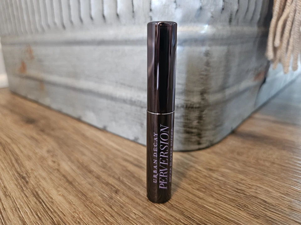 Urban Decay Perversion Volumizing Mascara in Black .1 fl oz NIB - Image 1 of 1