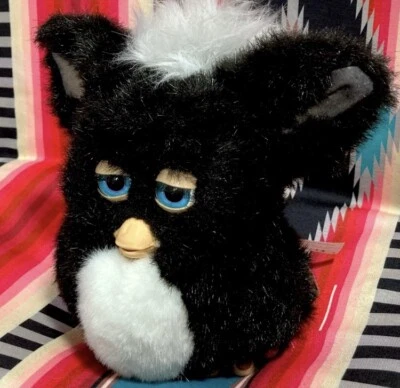 Raro 2005 Emotronic Black Furby con ojos azules ¡Funciona! Fantástico estado Foto 1 de 4