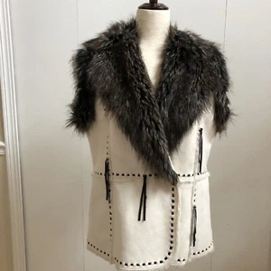 Regent Park Vintage Vest, Faux Suede, Faux Fur Collar, Ivory Color Size Med. EUC - Picture 1 of 8