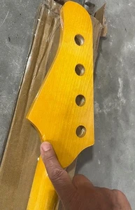 BexGears 4-saitiger E-Bass Hals Ahorn 21 Bund zum Anschrauben (Dellenausgabe) - Bild 1 von 3