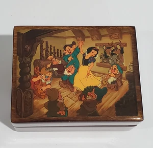 1937 Disney Reuge Snow White Musical Memories  American Music Box Co USA Wooden  - Picture 1 of 12