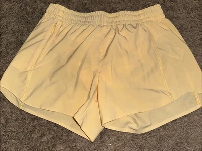 Pantalones Cortos Athleta Niña Talla XLarge (14) Forrados Atléticos 2.5” Amarillo Corazón The Hustle Foto 1 de 4