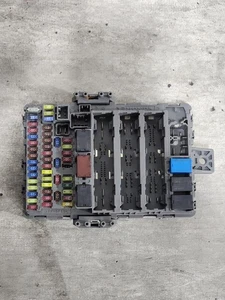 2015-2016 Honda CR-V CRV  Fuse Box Relay Module OEM T0A-A042 - Picture 1 of 7
