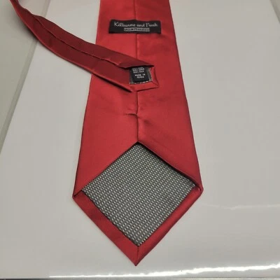 Kilburne And Finch - Corbata de seda roja maciza - (3 7/8 W 60 L) Hecha a mano en Corea Foto 1 de 2