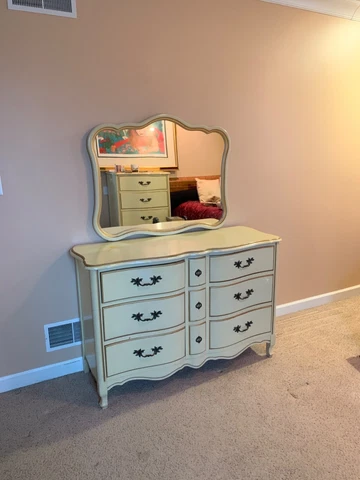 Antique French Provincial/Shabby Chic Girls Dresser w/matching nightstands (two) Cover