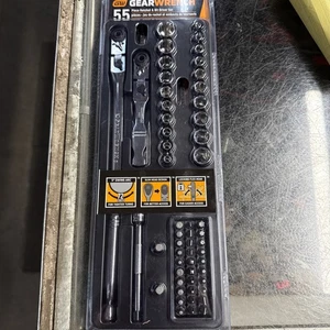 Gear Wrench Mechanic Tools Set With 1/4in. Ratchets & Sockets 55 pc 81039 - Picture 1 of 6