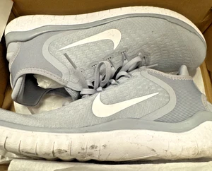 Nike Free RN 2018 Herren Laufschuhe Größe 10 grau/weiß Volt leicht bequem - Bild 1 von 5