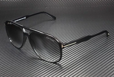 Gafas de sol para hombre Tom Ford Raoul FT0753 01B negro brillante degradado humo 62 mm Foto 1 de 4