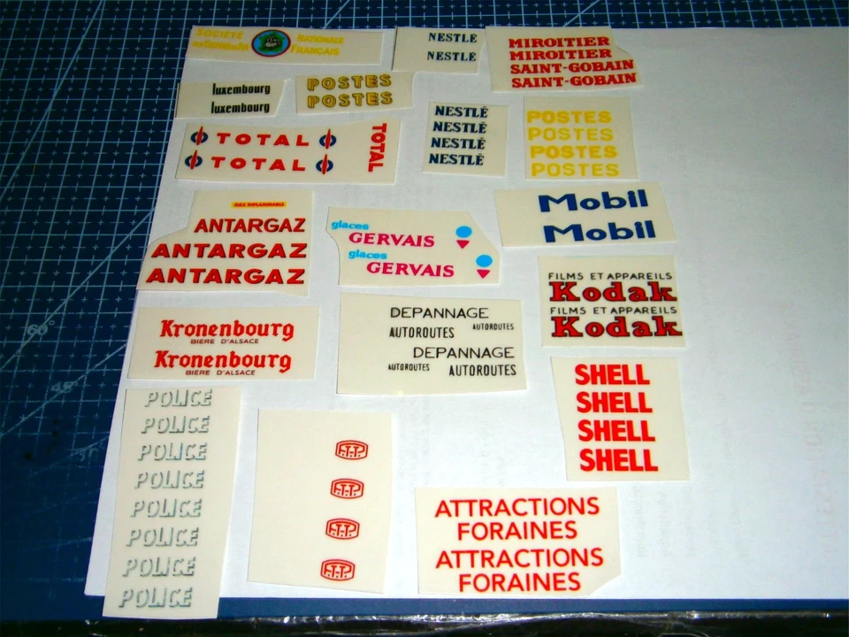 DINKY TOYS + DE  35 Autocollants  stickers . - Bild 1 von 1