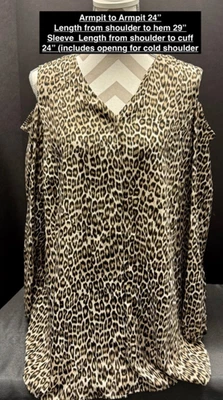 Nuevo con etiquetas Chico's Leopardo Cuello en V Hombro Frío Top Abotonado Talla Chico 3 (Grande) Foto 1 de 3