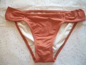 VICTORIA'S SECRET BIKINI BOTTOM ONLY WIDE SIDE X~SMALL VERY PRETTY! NWT - Picture 1 of 3