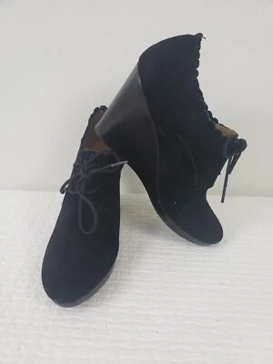 (D4) Jack Rogers Olivia Bootie Women's Shoes Size 8.5 Suede Wedge Bootie Black - Image 1 of 4