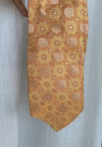IKE BEHAR For Neiman Marcus Men’s 100% Silk Tie Orange Necktie Career Party - Picture 1 of 9