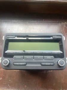 VOLKSWAGEN CD RADIO PLAYER HEAD UNIT GENUINE 1K0-057-187-AX RCD 310 - Picture 1 of 3