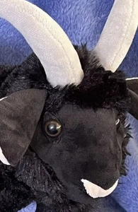 Juguete de peluche Adore 15" Renegade The Black Goat - Imagen 1 de 8
