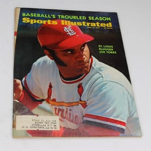 Sports Illustrated Magazine St. Louis Slugger April 10, 1972 - Picture 1 of 2