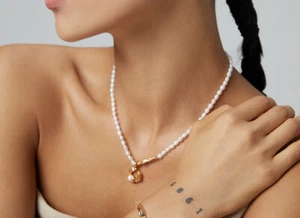 HALSKETTE, ARMBAND UND OHRRINGE SET 18 K VERGOLDET SILBER MIT SÜSSWASSERPERLEN - Picture 1 of 18