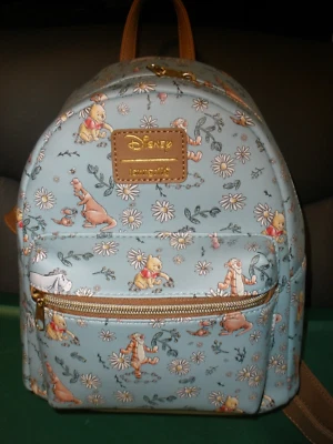 Mini mochila azul Loungefly Pooh, Tigger, Roo nueva sin etiquetas Foto 1 de 4