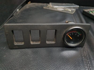 VW Golf 1 Cabrio Mittelkonsole Abdeckung Elektrisches Verdeck SCHALTER Volt - Bild 1 von 2