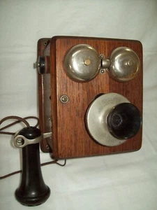 Frühes Kellogg antikes kompaktes Eichen-Wandtelefon ~ dieses Stück zeigt sich gut! - Bild 1 von 10