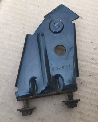 Cortador de grama Weed Eater Poulan 961120070 suporte de cabo 169703 [37] - Imagem 1 de 2