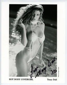 Tracy Dali HOT BODY COVERGIRL SIGNED AUTOGRAPHED 8 x 10 PHOTO Actress Model - Picture 1 of 1