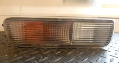 GENUINE 93-98 NISSAN SKYLINE R33 RH OFFSIDE FRONT INDICATOR LIGHT 210-66217 - image 1 of 4