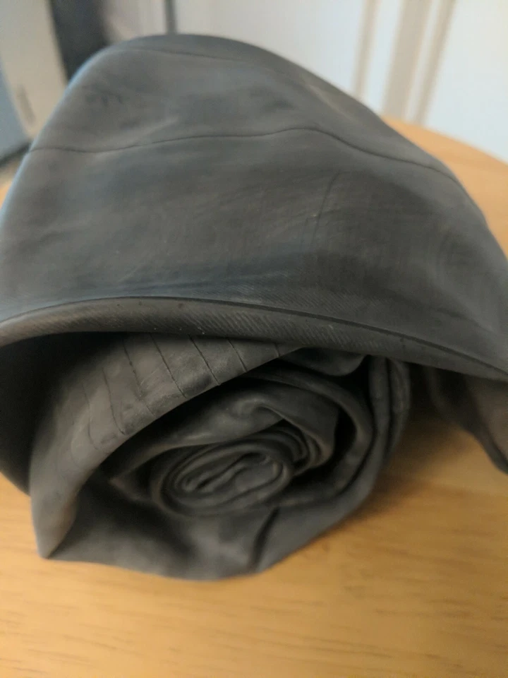 Vee Rubber Fat Bike Inner Tube Butyl Rubber 26 x 4.0 Schrader Valve Mountain - Image 1 of 1