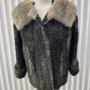 STUNNING Vtg. 1960s Coat Persian Lamb w/ Genuine Mink Collar - Picture 1 of 8
