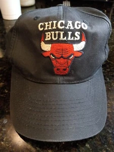 Chicago Bulls Vintage Snapback Baseball Hat Ottocap - Picture 1 of 7