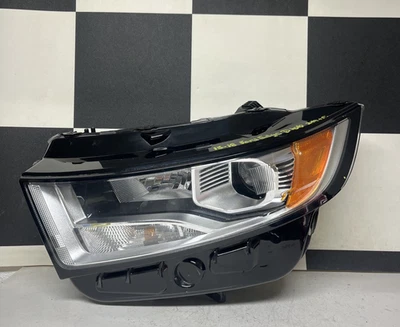 Faro halógeno izquierdo Ford Edge 2015 2016 2017 2018 usado OEM PC20932 LH A Foto 1 de 4