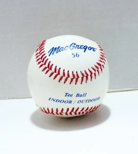 Tee Ball 9” Round Indoor Outdoor Rubber Core TB Vyntan EXCELLENT CONDITION - Picture 1 of 5
