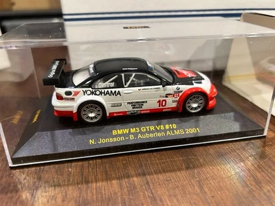 BMW E46 M3 GTR Yokohama ALMS escala 1:43 de IXO Auberlen & Jonsson (LWSW)  Foto 1 de 4