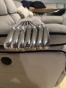 New 2025 Callaway Elyte HL 5-AW Iron Set Regular Flex - Picture 1 of 5