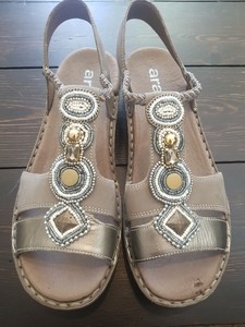 ara sandals sale