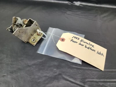 Pestillo inferior puerta trasera para Ford E100 E300 E150 E250 E350 Econoline 1975-1991 Foto 1 de 4