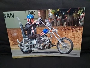 Foto 12x8 firmada a mano por Peter Fonda Easy Rider - Imagen 1 de 3