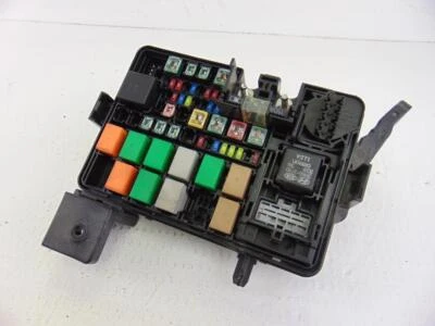 91282-H8720 Caja Reles/Fusibles para KIA RIO (YB) Business 2017 198359 - Imagen 1 de 4