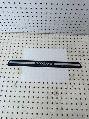 Moldura de placa de umbral de puerta delantera izquierda Volvo S80 S60 XC70 1999-2009 8659960 OEM Foto 1 de 4