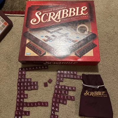 SCRABBLE DELUXE Turntable EDITION Rotating BOARD GAME Parker Brothers 2001 - Image 1 of 4