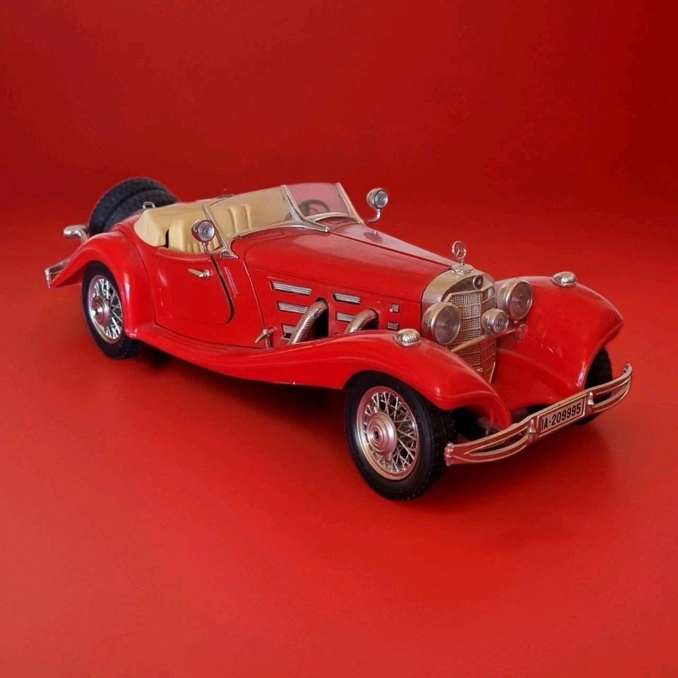 Mercedes Benz 500 K Roadster (1936) Burago Scala 1/20 - Made In Italy - Immagine 1 di 4