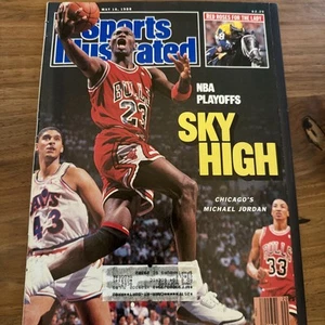¡Revista Michael Jordan Sky High Sports Illustrated 16 de mayo de 1988! Ken Griffey Jr! - Imagen 1 de 24