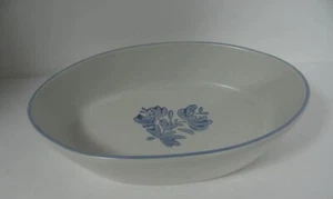 Pfaltzgraff Yorktowne Oval Vegetable Serving Bowl 8" x 6.5" Oven Microwave Safe - Picture 1 of 2