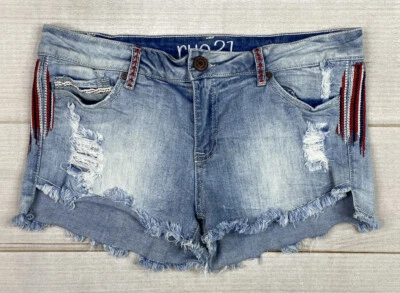 Shorts feminino Rue 21 Jr tamanho 11 azul stretch jeans desgastado enfeitado booty - Imagem 1 de 4
